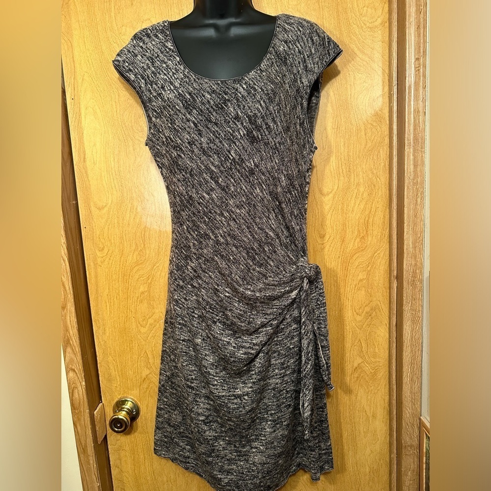 Max Edition Casual knit dress with knot at hip size XL